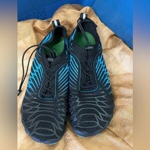 Water Shoes Men's Women's size 41